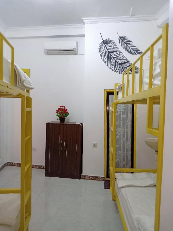 The Mel Homestay Batununggul Екстер'єр фото