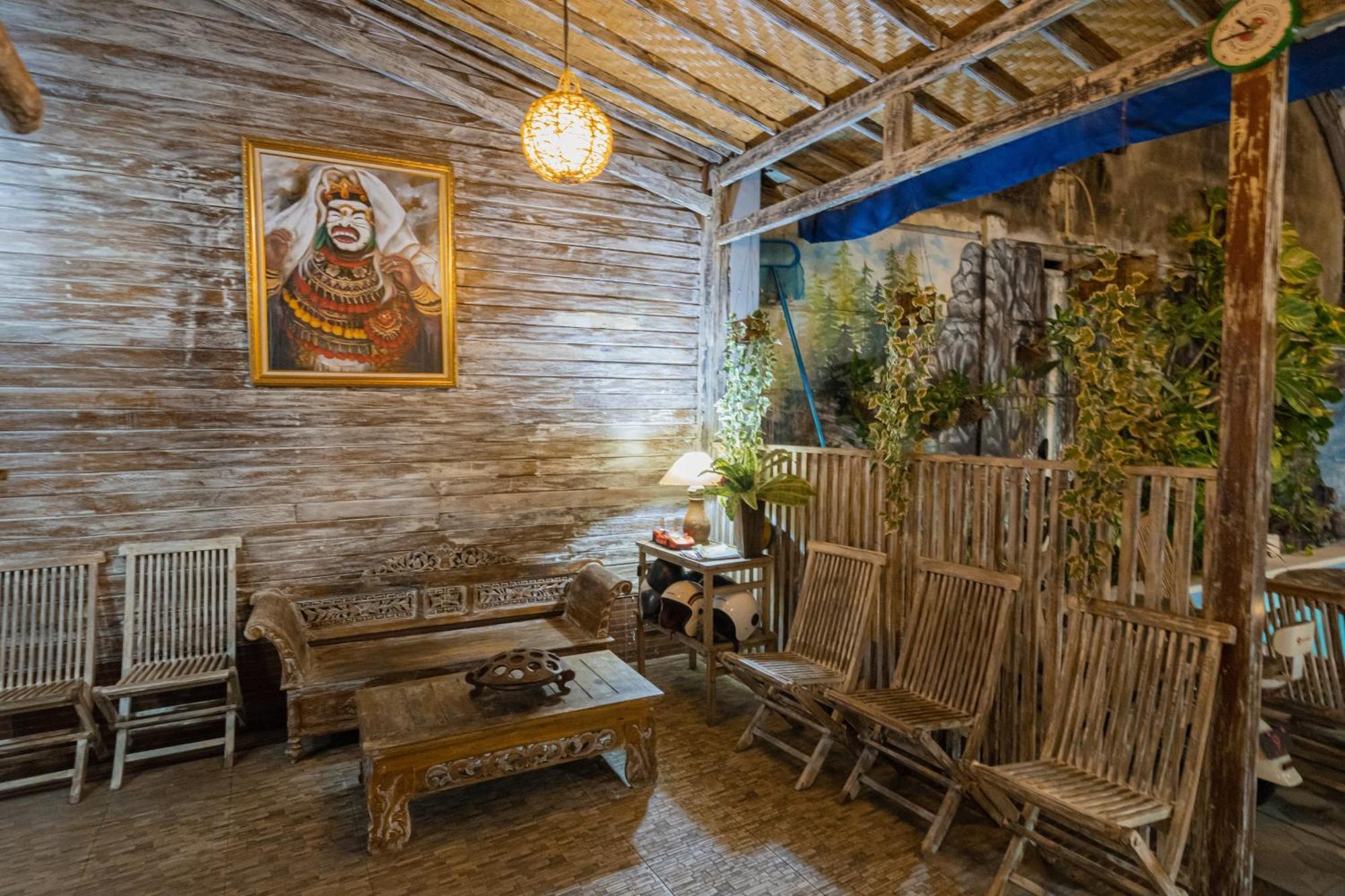 The Mel Homestay Batununggul Екстер'єр фото